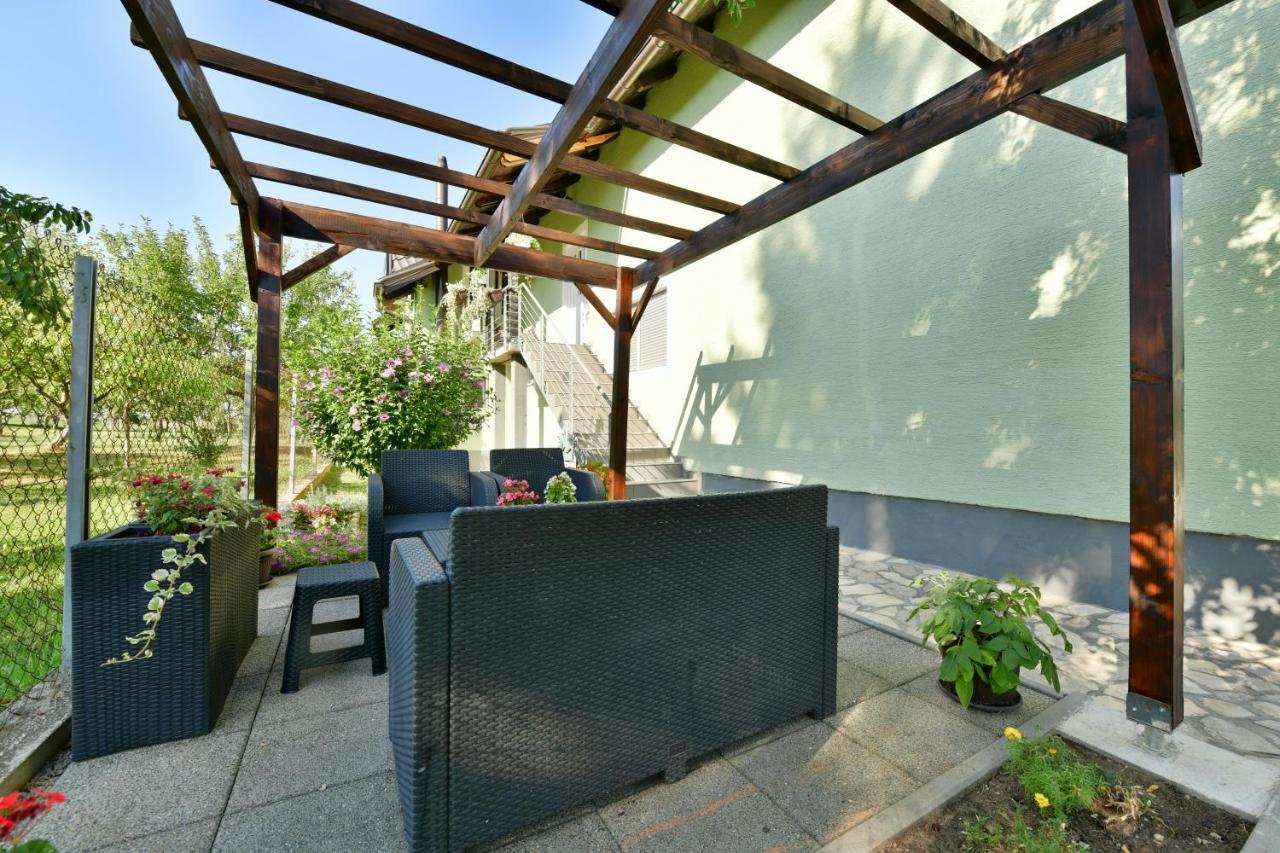 Guest House Jagoda Rakovica Εξωτερικό φωτογραφία